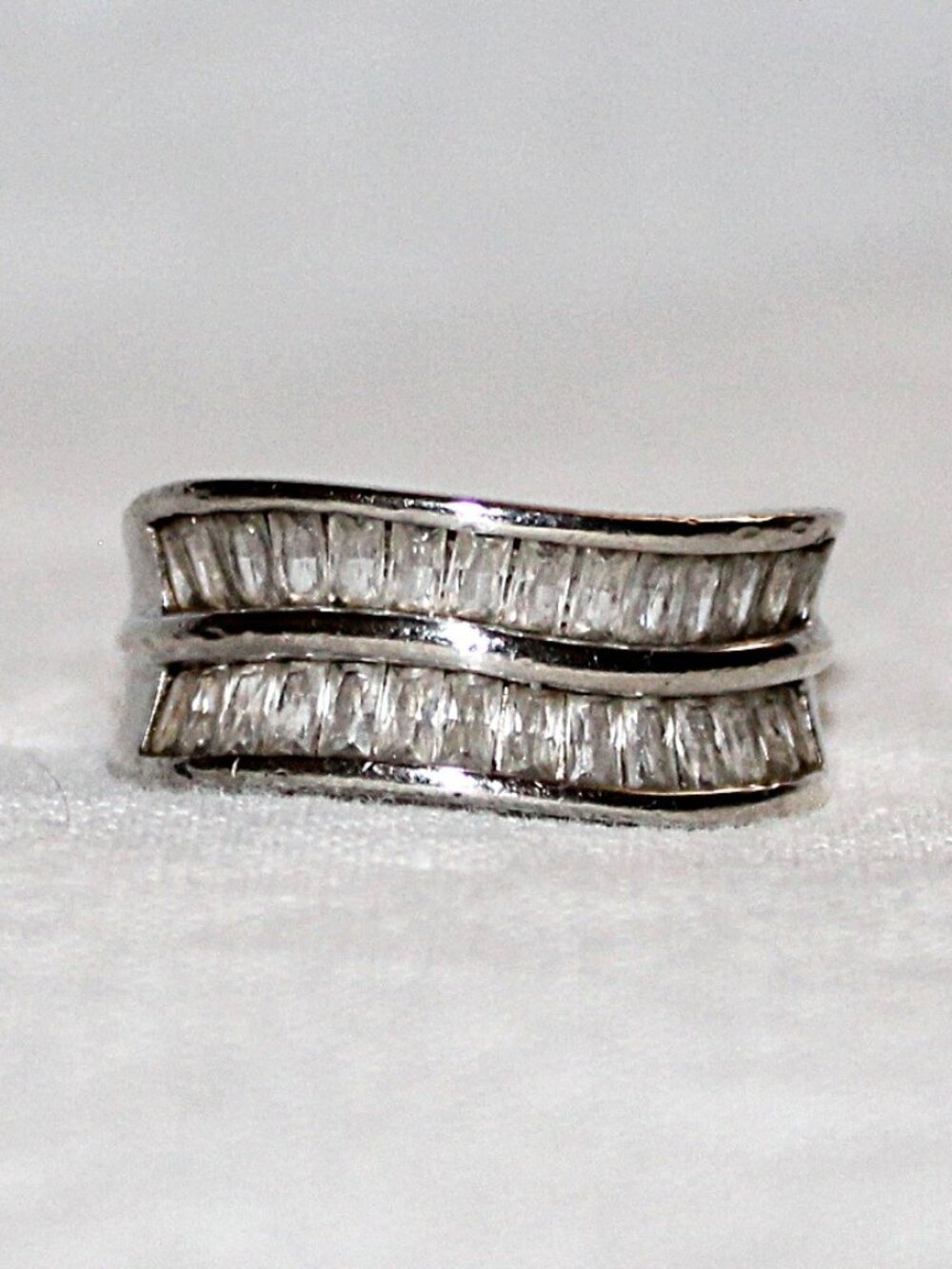 Sterling Silver Channel Set Cubic Zirconia Slight Wave Ring SZ 6